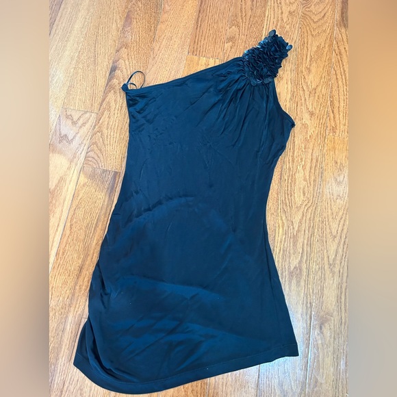 MANGO CASUAL SPORTSWEAR ONE SHOULDER RUS BLACK MINI DRESS VISCOSE IN SIZE SMALL - Picture 6 of 11